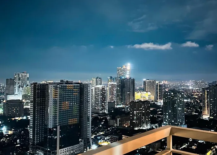 Penthouse With Ocean View In Pasay Metro Near Mall Of Asia, Ninoy Aquino International Airport, World Trade Center, Star City, Picc Manila