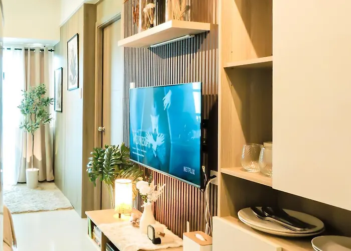 Penthouse With Ocean View In Pasay Metro Near Mall Of Asia, Ninoy Aquino International Airport, World Trade Center, Star City, Picc