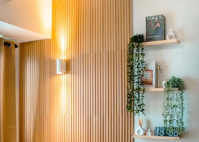 Penthouse With Ocean View In Pasay Metro Near Mall Of Asia, Ninoy Aquino International Airport, World Trade Center, Star City, Picc Apartahotel Manila