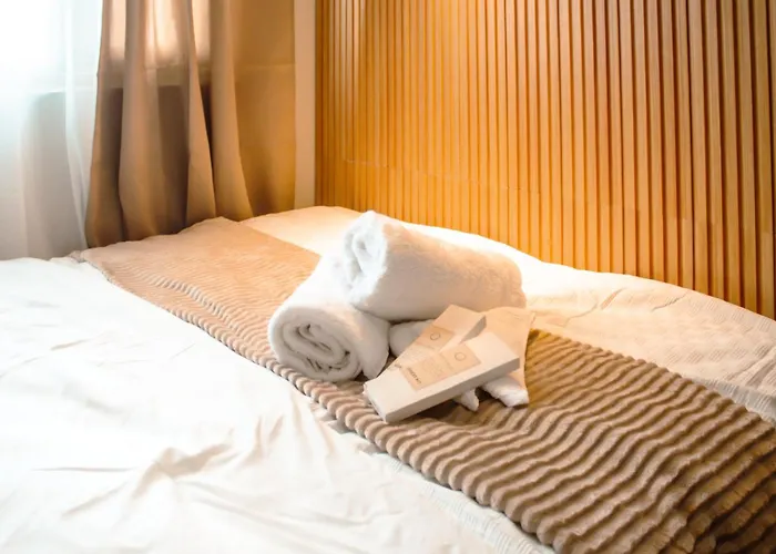 Penthouse With Ocean View In Pasay Metro Near Mall Of Asia, Ninoy Aquino International Airport, World Trade Center, Star City, Picc Manila