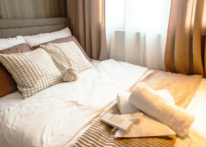 Penthouse With Ocean View In Pasay Metro Near Mall Of Asia, Ninoy Aquino International Airport, World Trade Center, Star City, Picc *