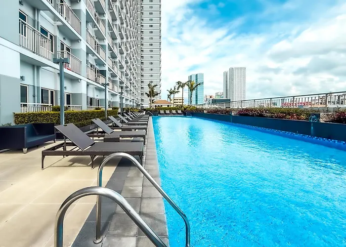 Penthouse With Ocean View In Pasay Metro Near Mall Of Asia, Ninoy Aquino International Airport, World Trade Center, Star City, Picc Manila