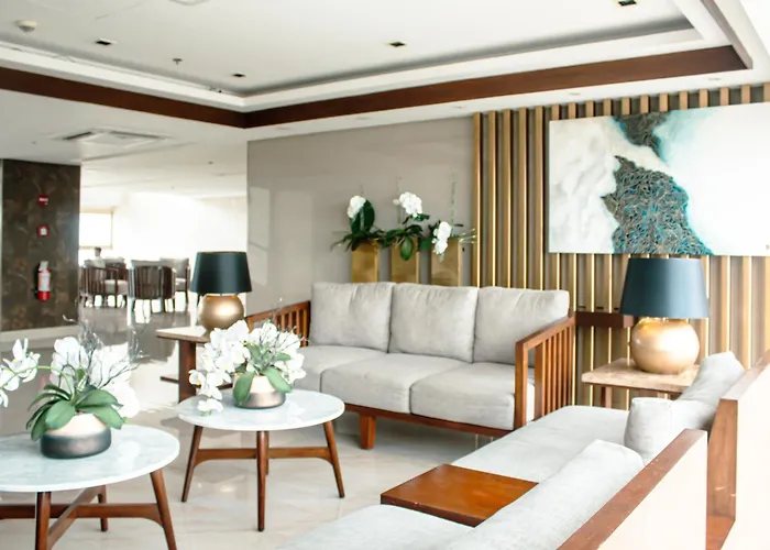 Penthouse With Ocean View In Pasay Metro Near Mall Of Asia, Ninoy Aquino International Airport, World Trade Center, Star City, Picc Apartahotel *